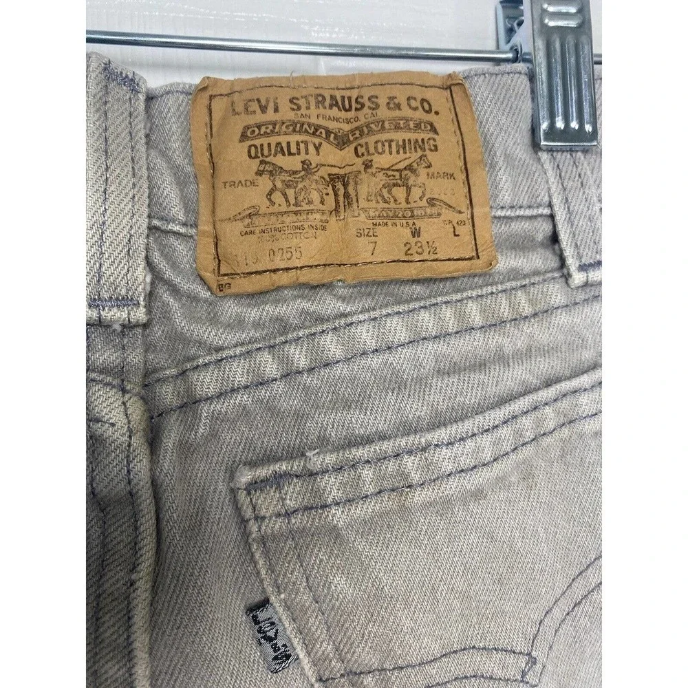 Levis levis youth